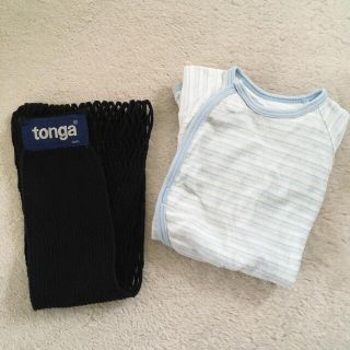 トンガ(tonga)の2点セット⭐︎ 使用少なめトンガ抱っこ紐Sブラックと60-70肌着(スリング)