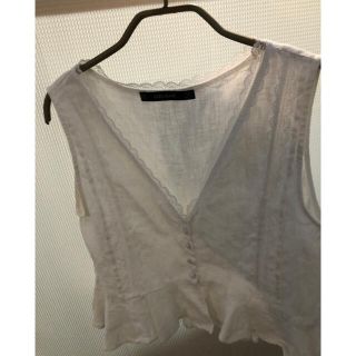 ザラ(ZARA)のZARA トップス ベージュ XS(シャツ/ブラウス(半袖/袖なし))