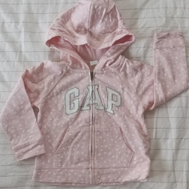 GAP(ギャップ)の【GAP】パーカー【】 キッズ/ベビー/マタニティのキッズ服女の子用(90cm~)(Tシャツ/カットソー)の商品写真