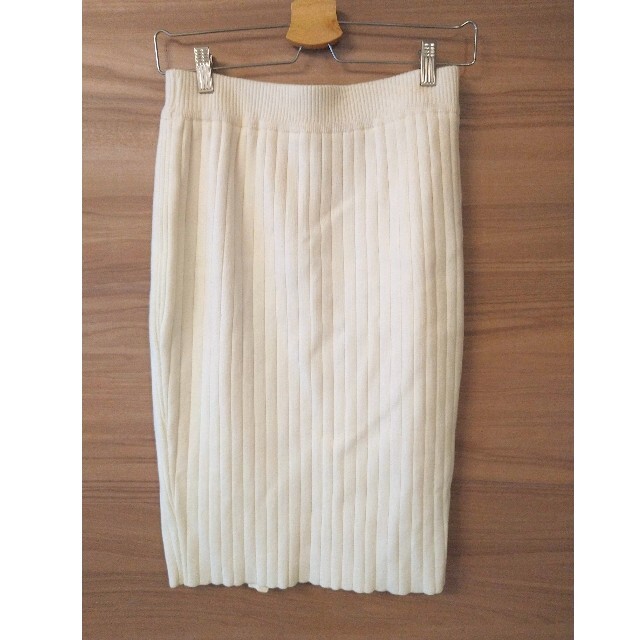 ROPE’(ロペ)のROPE 　リブニットスカート　スカート レディースのスカート(ひざ丈スカート)の商品写真