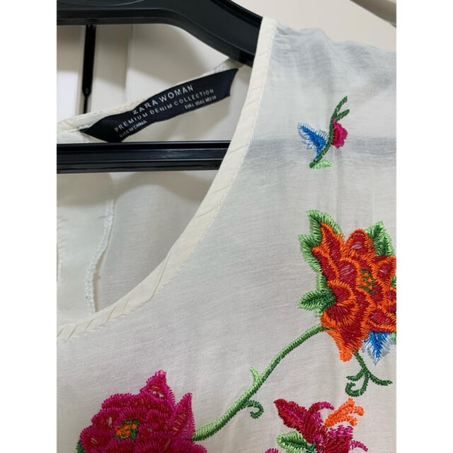 ZARA(ザラ)のアイル様専用꙳★*ﾟ刺繍入りワンピース꙳★*ﾟZARA レディースのワンピース(ひざ丈ワンピース)の商品写真