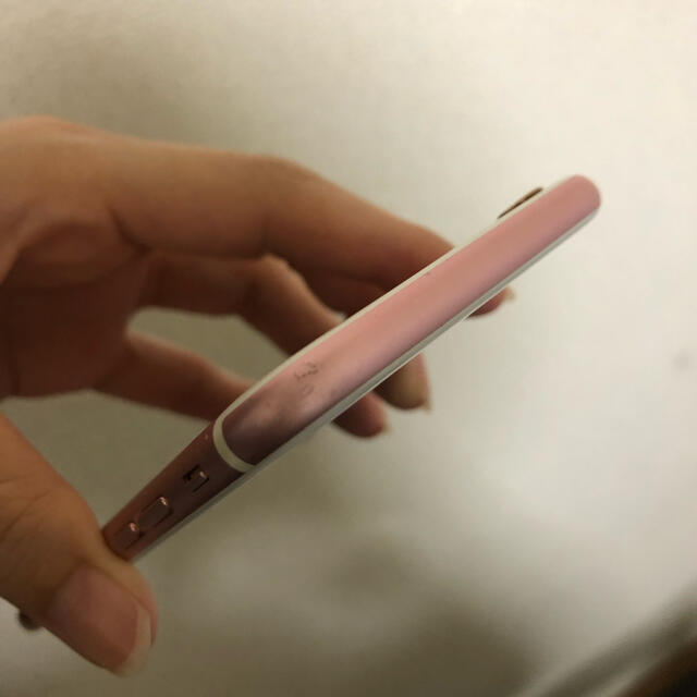 iPhone(アイフォーン)のiphone 6s RoseGold 16GB docomo スマホ/家電/カメラのスマートフォン/携帯電話(スマートフォン本体)の商品写真