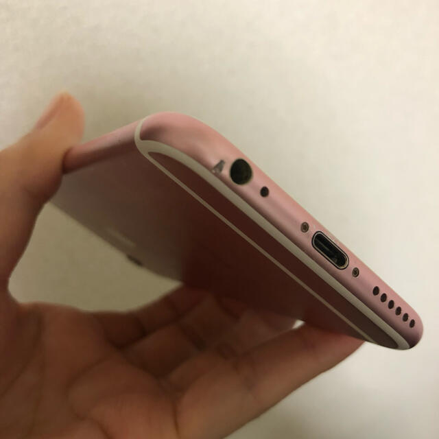 iPhone(アイフォーン)のiphone 6s RoseGold 16GB docomo スマホ/家電/カメラのスマートフォン/携帯電話(スマートフォン本体)の商品写真