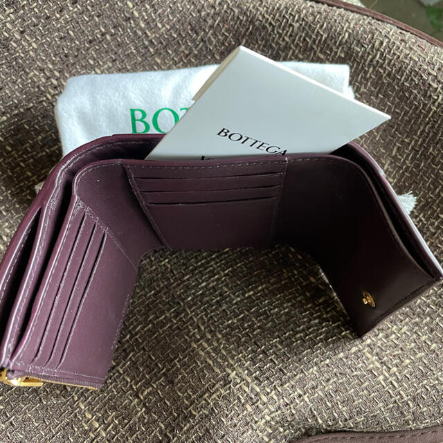 Bottega Veneta(ボッテガヴェネタ)の【専用】ボッテガヴェネタ新作財布＊ウォレット正規店購入 レディースのファッション小物(財布)の商品写真