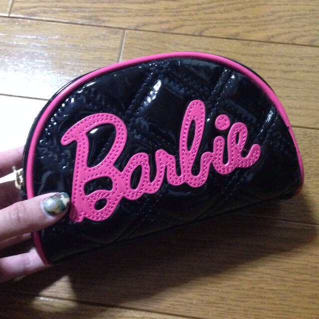 Barbie(バービー)のBarbie♡ポーチ レディースのファッション小物(ポーチ)の商品写真