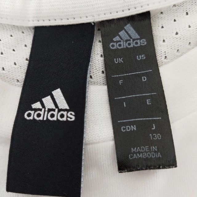 adidas(アディダス)のアディダス　Tシャツ　130cm キッズ/ベビー/マタニティのキッズ服男の子用(90cm~)(Tシャツ/カットソー)の商品写真
