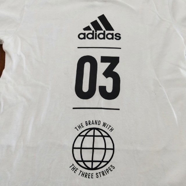 adidas(アディダス)のアディダス　Tシャツ　130cm キッズ/ベビー/マタニティのキッズ服男の子用(90cm~)(Tシャツ/カットソー)の商品写真