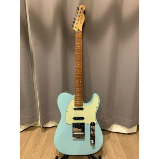 フェンダー(Fender)のFender Deluxe NASHVILLE TELE Daphne Blue(エレキギター)
