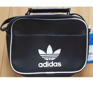 アディダス(adidas)のアディダスショルダーバッグ(ショルダーバッグ)