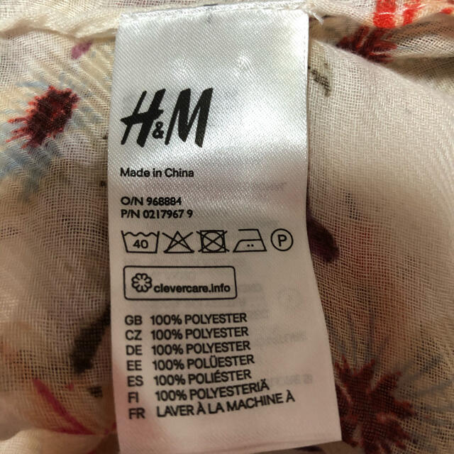 H&M(エイチアンドエム)のエイチアンドエム  スヌード　H&M 花柄　春　未使用　レディース レディースのファッション小物(スヌード)の商品写真