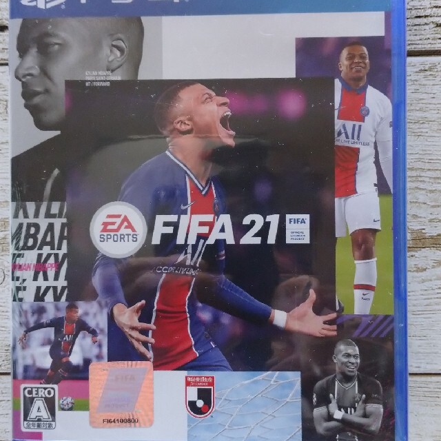 FIFA21 ps4 エンタメ/ホビーのゲームソフト/ゲーム機本体(家庭用ゲームソフト)の商品写真