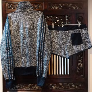 アディダス モノトーン 花柄 パンツ ジャージ ジャケット セットアップ 上下