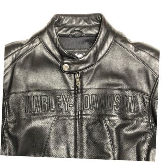 ハーレーダビッドソン(Harley Davidson)のハーレーダビッドソン　革ジャン　パンチング　メンズL(ライダースジャケット)