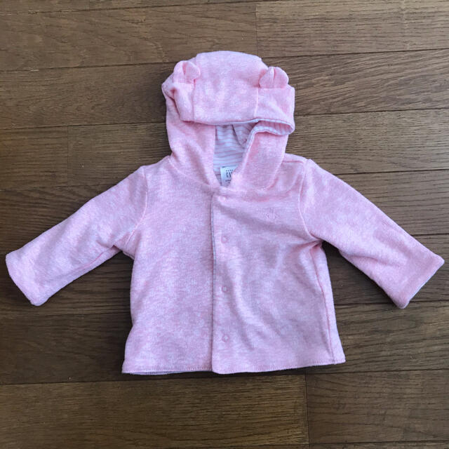 babyGAP(ベビーギャップ)の【新品★未使用】GAP くま耳 パーカー　50 ㎝　新生児 キッズ/ベビー/マタニティのベビー服(~85cm)(カーディガン/ボレロ)の商品写真