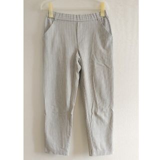 ザラ(ZARA)のまろん様専用　ZARA　テーパードパンツ　Mサイズ(カジュアルパンツ)