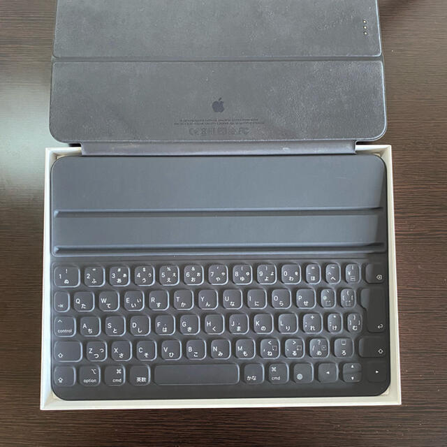 Apple(アップル)のAPPLE Smart Keyboard Folio スマホ/家電/カメラのPC/タブレット(PC周辺機器)の商品写真