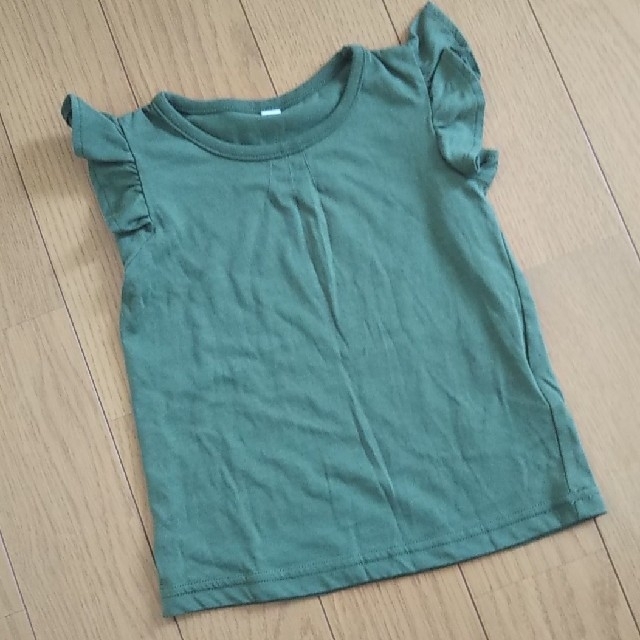 しまむら(シマムラ)のフリル袖 Tシャツ 110 2点セット キッズ/ベビー/マタニティのキッズ服女の子用(90cm~)(Tシャツ/カットソー)の商品写真