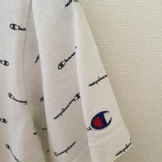 Champion(チャンピオン)のチャンピオン ロゴ 総柄Tシャツ ホワイト プリント 160 綿100% キッズ/ベビー/マタニティのキッズ服男の子用(90cm~)(Tシャツ/カットソー)の商品写真