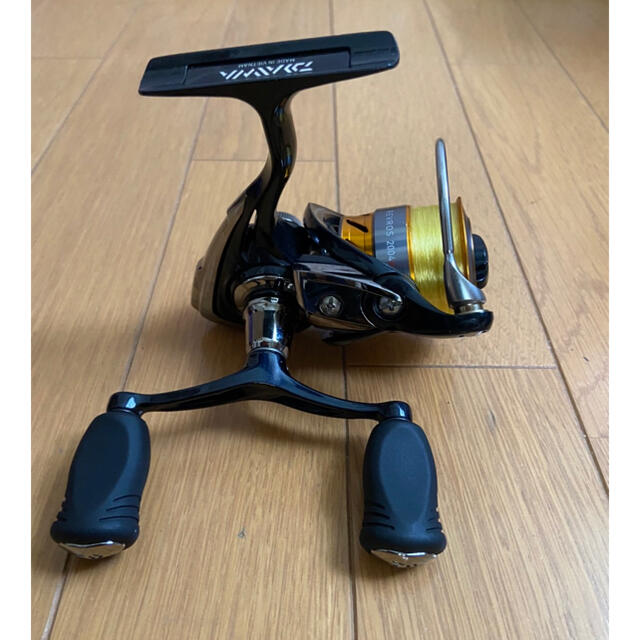 リール　DAIWA  REVROS  2004H-DH