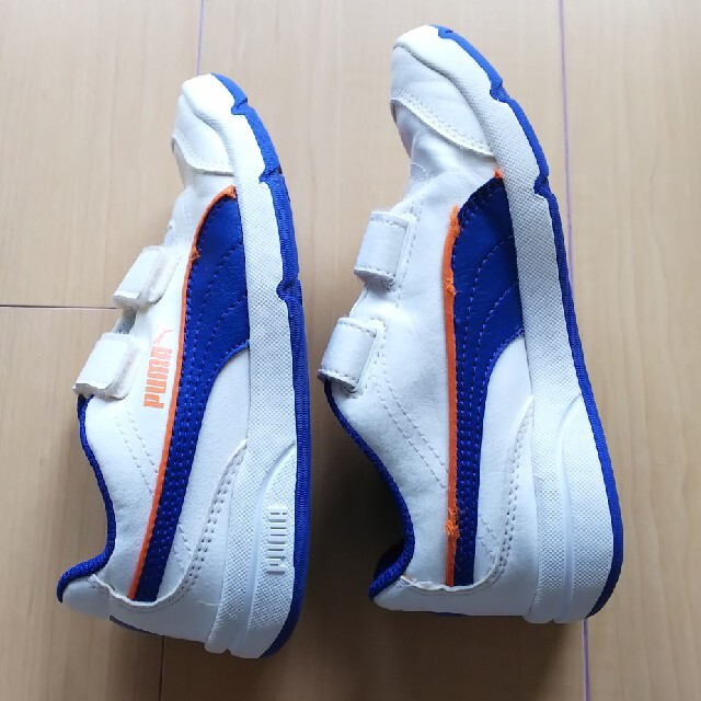 PUMA(プーマ)のPUMA スニーカー  キッズ/ベビー/マタニティのキッズ靴/シューズ(15cm~)(スニーカー)の商品写真