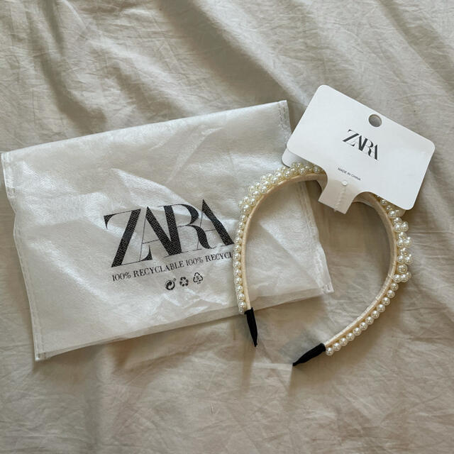 ZARA(ザラ)の新品タグ付き♡ZARA kidsパールカチューシャ キッズ/ベビー/マタニティのこども用ファッション小物(その他)の商品写真