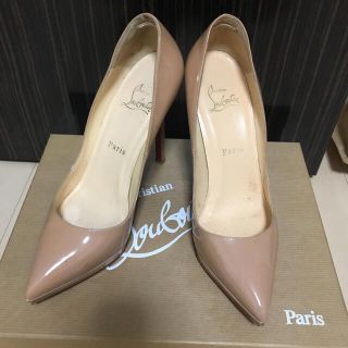 クリスチャンルブタン(Christian Louboutin)のクリスチャンルブタン  ベージュ　パンプス (ハイヒール/パンプス)