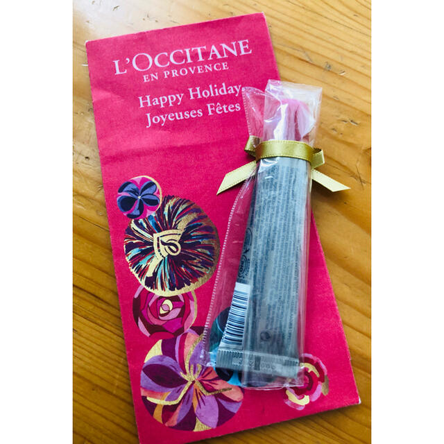 L'OCCITANE(ロクシタン)のロクシタン　限定リップバーム新品 コスメ/美容のベースメイク/化粧品(リップグロス)の商品写真