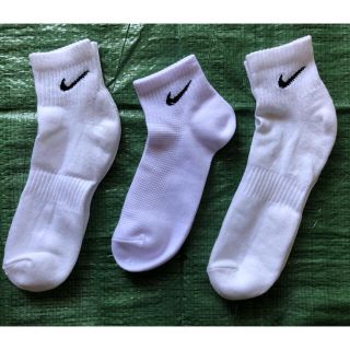 ナイキ(NIKE)のNIKE ソックス  3足  24～26 未使用  ナイキ 靴下(ソックス)