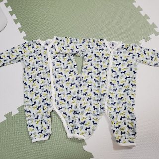 プチバトー(PETIT BATEAU)のプチバトー　ロンパース　67cm　6m　猫柄　双子コーデ　双子(ロンパース)