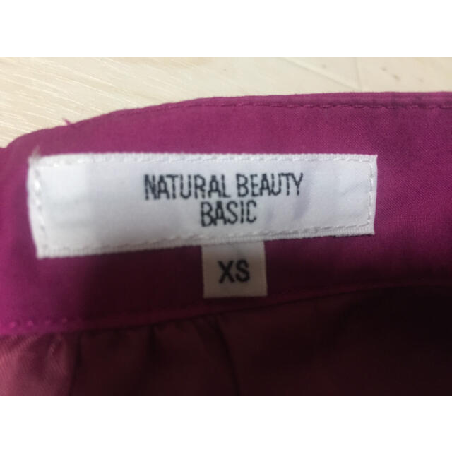 NATURAL BEAUTY BASIC(ナチュラルビューティーベーシック)のNATURAL BEAUTY BASIC 膝丈 スカート 赤紫 ピンク レディースのスカート(ひざ丈スカート)の商品写真