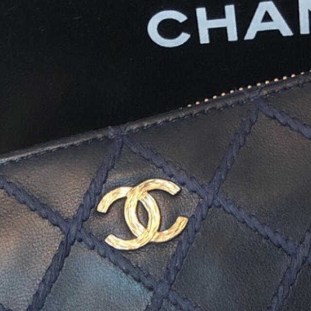 CHANEL(シャネル)の【美品❣️】シャネル　ワイルドステッチ　ラウンドジップ　長財布　マトラッセ レディースのファッション小物(財布)の商品写真