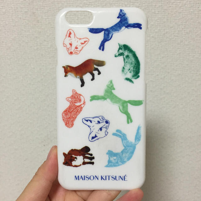 MAISON KITSUNE' - メゾンキツネ iphone6.6Sケースの通販 by ♡｜メゾンキツネならラクマ