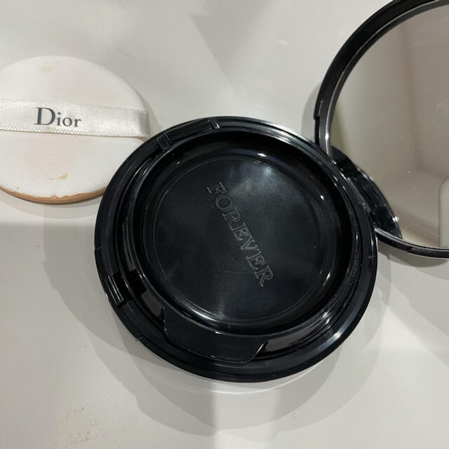 Dior スキンフォーエバークッションファンデ 0N