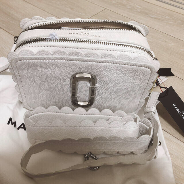 MARC JACOBS(マークジェイコブス)の【新品】MarcJacobs ソフトショット21 スカラップショルダーバッグ レディースのバッグ(ショルダーバッグ)の商品写真