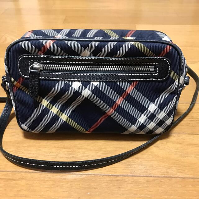 BURBERRY BLUE LABEL(バーバリーブルーレーベル)の【正規】 Burberry ショルダーバッグ レディースのバッグ(ショルダーバッグ)の商品写真