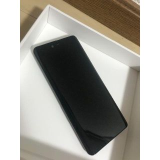 ラクテン(Rakuten)の中古 Rakuten Hand ブラック (スマートフォン本体)