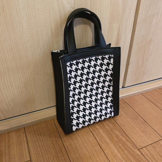 ZARA(ザラ)の韓国　ハンドバッグ レディースのバッグ(ハンドバッグ)の商品写真