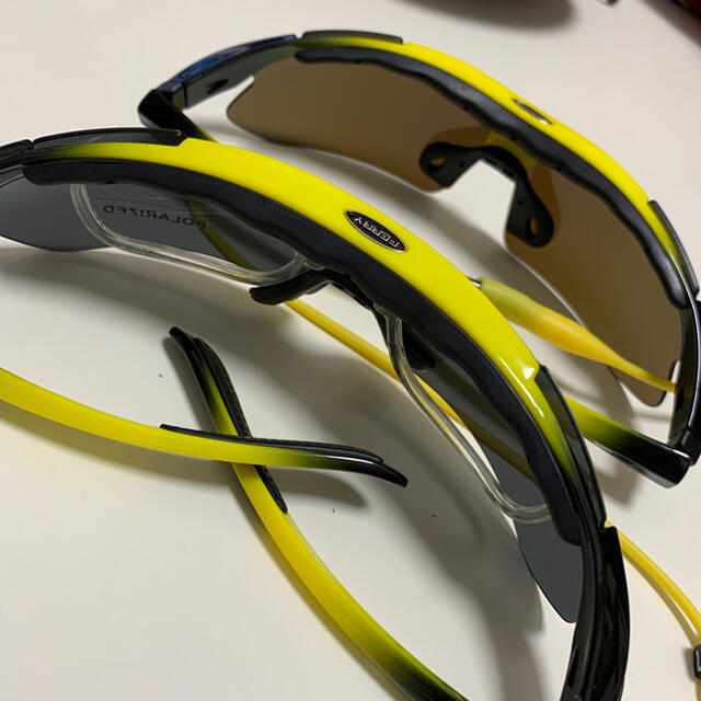 FERRY スポーツサングラス　二個セット メンズのファッション小物(サングラス/メガネ)の商品写真
