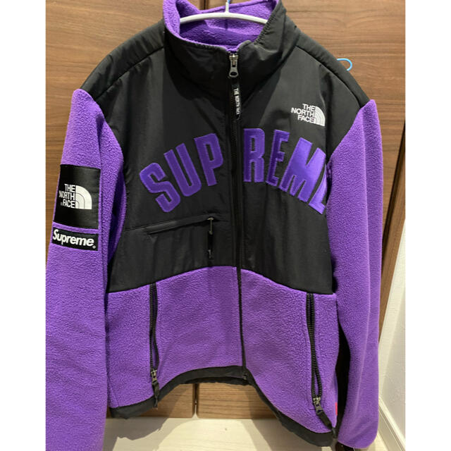 Supreme(シュプリーム)のSupreme The North Face Arc Logo メンズのジャケット/アウター(ブルゾン)の商品写真