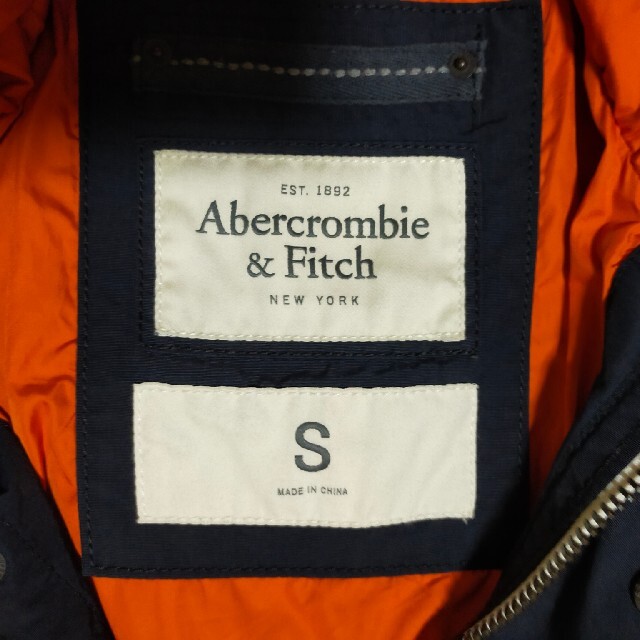 Abercrombie&Fitch(アバクロンビーアンドフィッチ)のアバクロのマウンテンパーカー メンズのジャケット/アウター(マウンテンパーカー)の商品写真