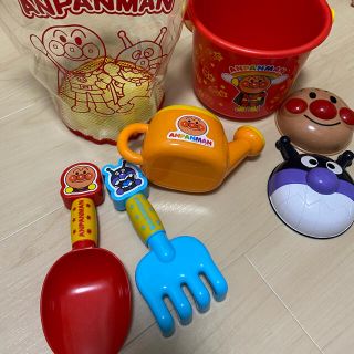 アンパンマン(アンパンマン)のアンパンマン砂場セット　美品(キャラクターグッズ)