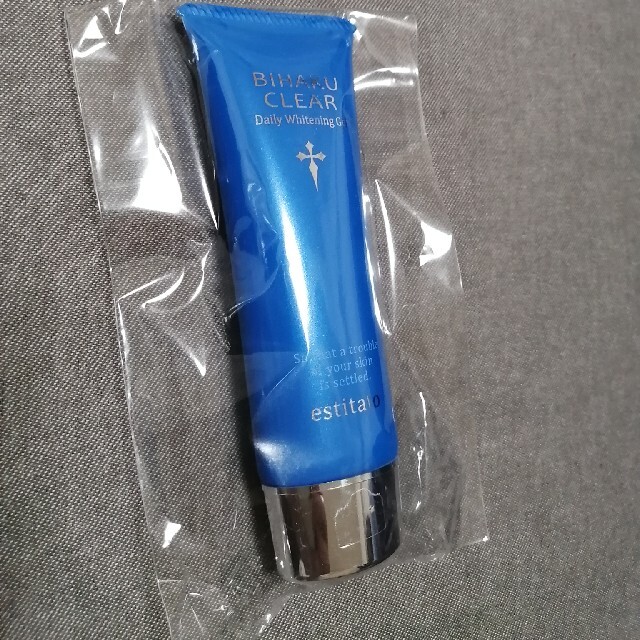 ビハククリア  50g コスメ/美容のスキンケア/基礎化粧品(フェイスクリーム)の商品写真