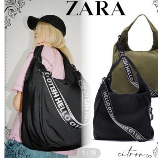 ザラ(ZARA)のZARA 新品 テキストナイロンバッグ(トートバッグ)