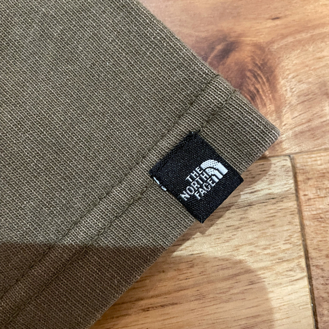 THE NORTH FACE(ザノースフェイス)のnorth face ポケットT メンズのトップス(Tシャツ/カットソー(半袖/袖なし))の商品写真