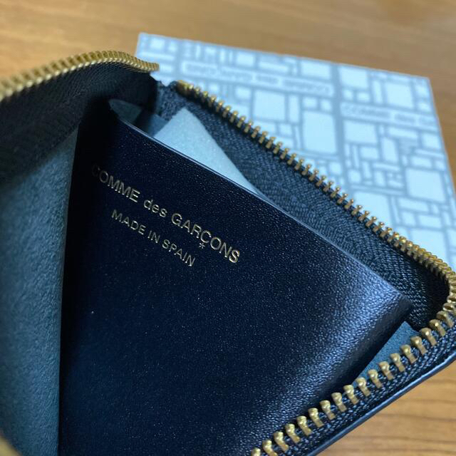 COMME des GARCONS(コムデギャルソン)の新品　財布（コム・デ・ギャルソン） レディースのファッション小物(財布)の商品写真