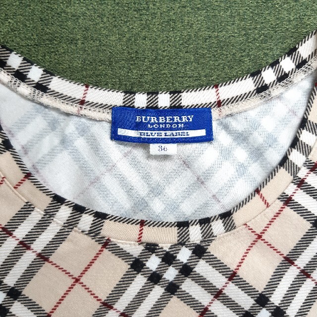 BURBERRY BLUE LABEL(バーバリーブルーレーベル)のBURBERRY BLUE LABEL ノバチェック ノースリーブ フリル S レディースのトップス(Tシャツ(半袖/袖なし))の商品写真