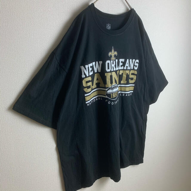 US 古着 NFL ニューオリンズ セインツ 半袖 Tシャツ 2XL 黒 メンズのトップス(Tシャツ/カットソー(半袖/袖なし))の商品写真