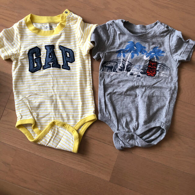 babyGAP(ベビーギャップ)のbabyGAP ロンパース　トップス  半袖  2点セット キッズ/ベビー/マタニティのベビー服(~85cm)(Ｔシャツ)の商品写真