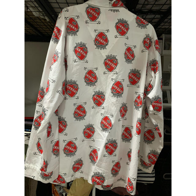 こちらはボ BOWWOW Heart crown shirts カートコバーンの通販 by