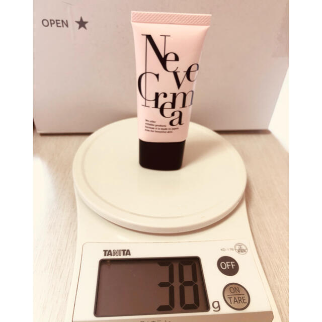 Neve crema ネーヴェクレマ　クリーム30g コスメ/美容のベースメイク/化粧品(化粧下地)の商品写真